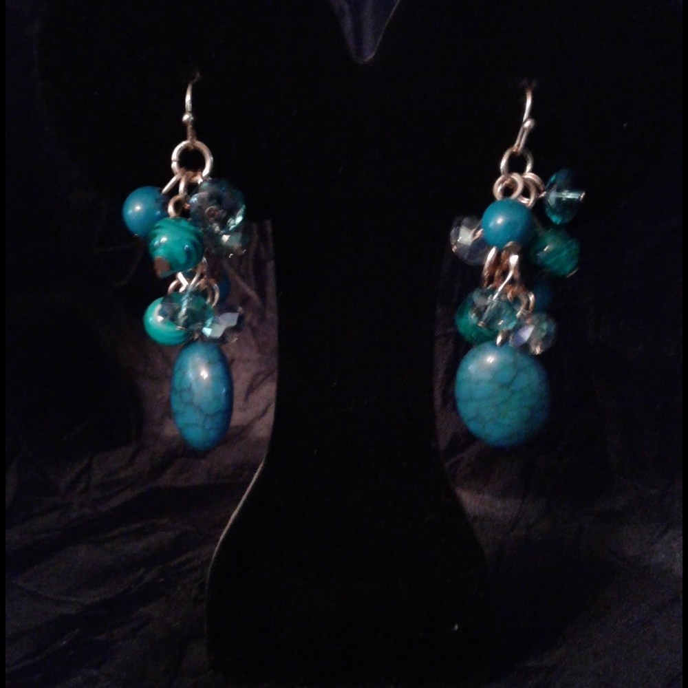 Cluster earings - Picture 2 of 3